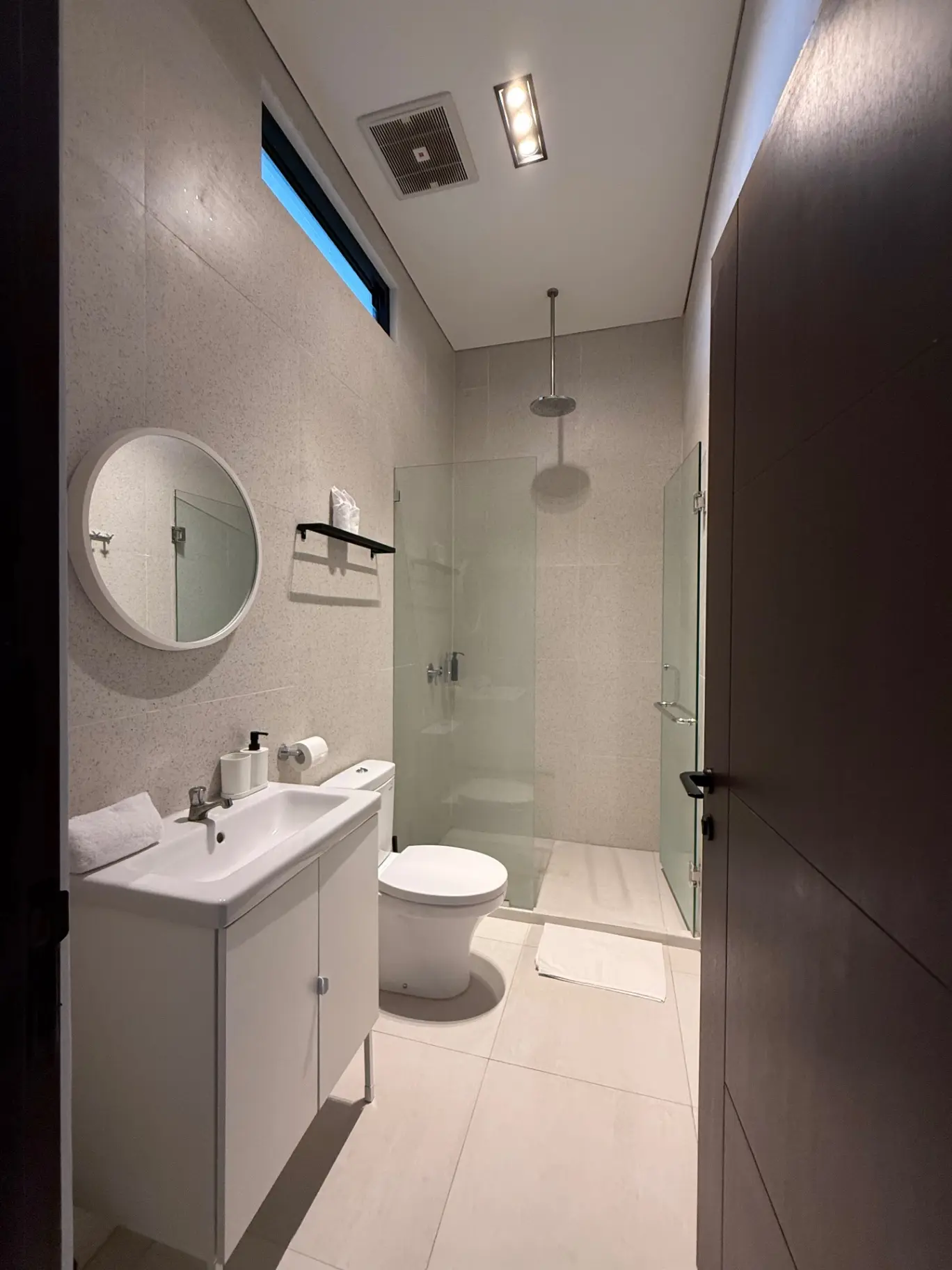 1 bed 2 bath villa Berawa — image 1