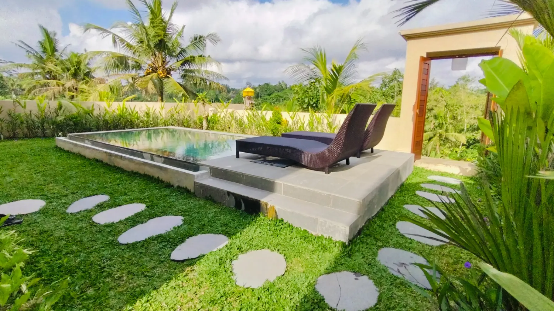 Swasti Villa Ubud 1 bedroom ricefield villa in Tegallalang — image 1
