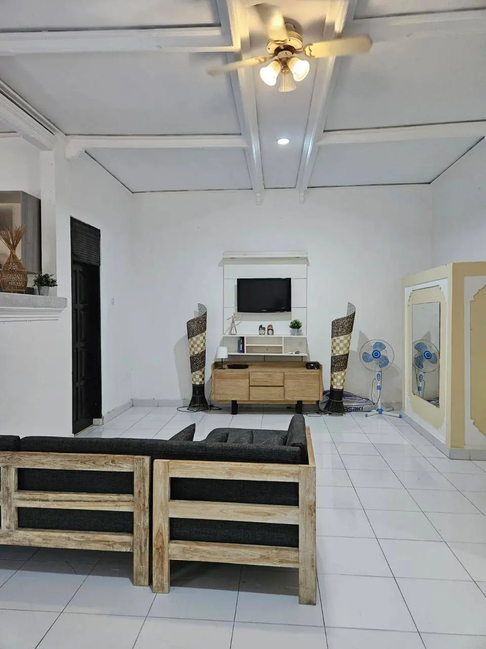 2BR Villa at Kuta near the Discovery Mall walking distance to the Beach — image 4
