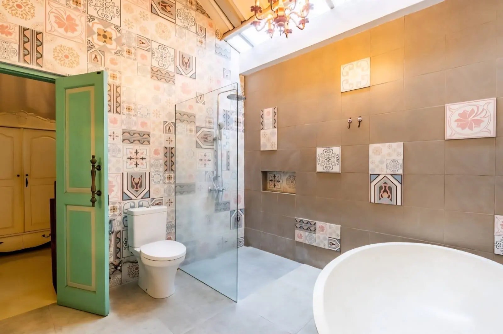 Villa Plum – White Vintage Style 3-Bedroom Villa in Babakan Canggu — image 4