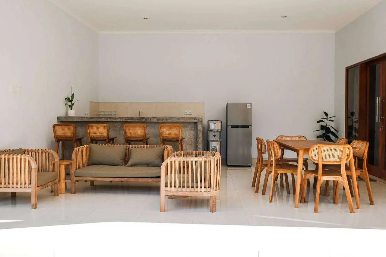 3 Bedroom Villa Fully Furnished in Padang Linjong - AF511 — image 3