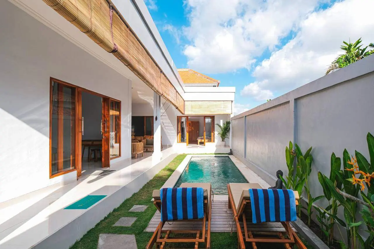3 Bedroom Villa Fully Furnished in Padang Linjong - AF511
