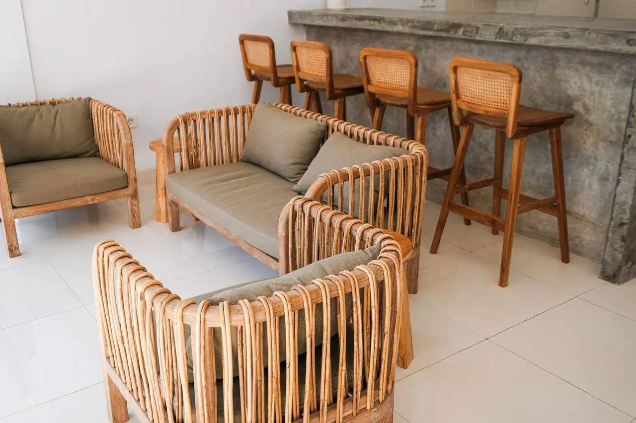 3 Bedroom Villa Fully Furnished in Padang Linjong - AF511 — image 2