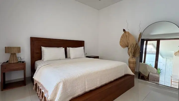 Unggasan 3-bedroom — image 1