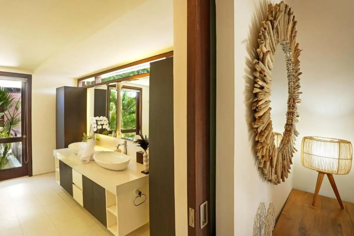 DO 70 - Villa for Sale in Seminyak Bali — image 1