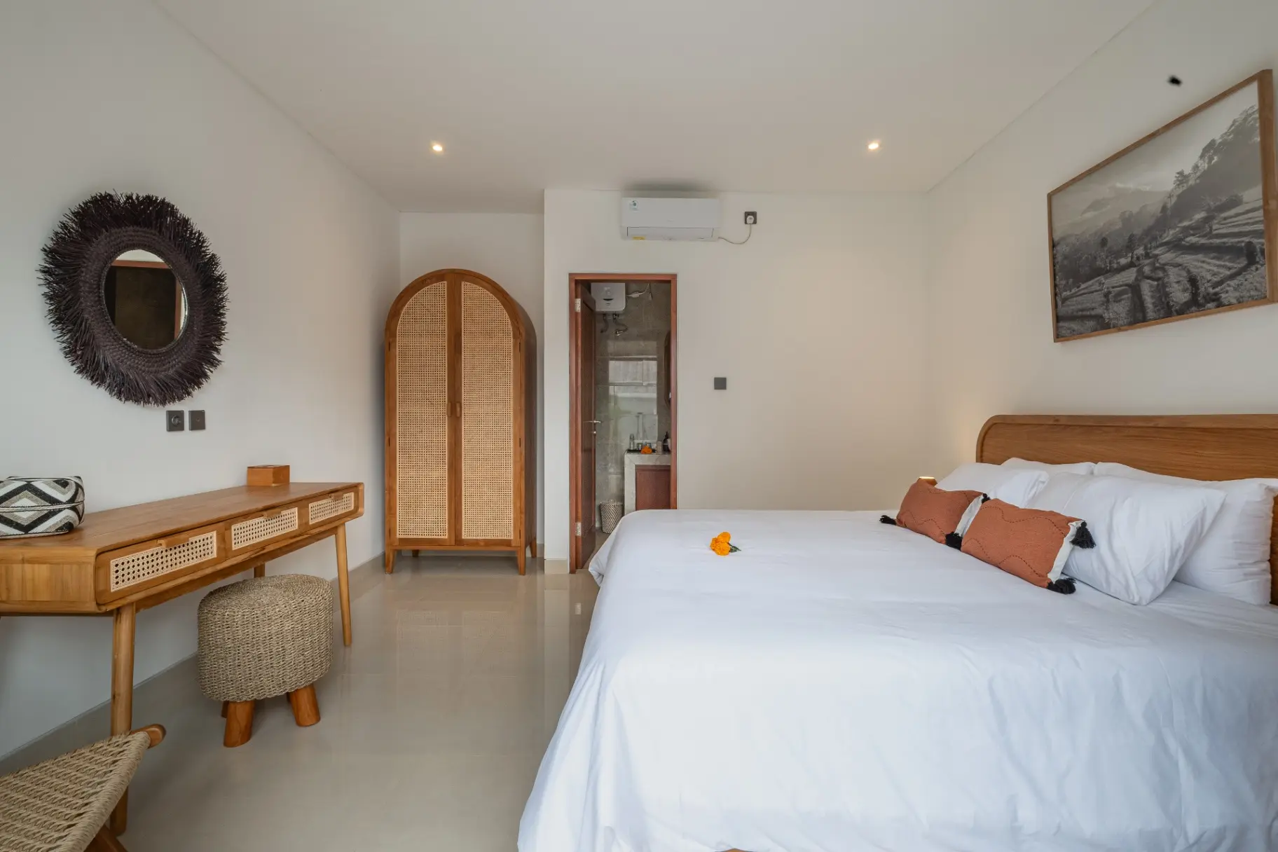 Villa Delila – Brand New 2 Bedroom Modern Villa in Prime location of Canggu — image 3