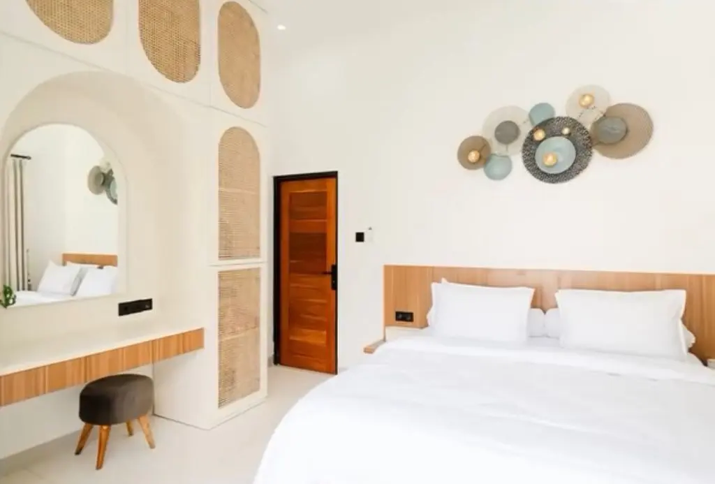 Kerobokan 5-bedroom — image 1