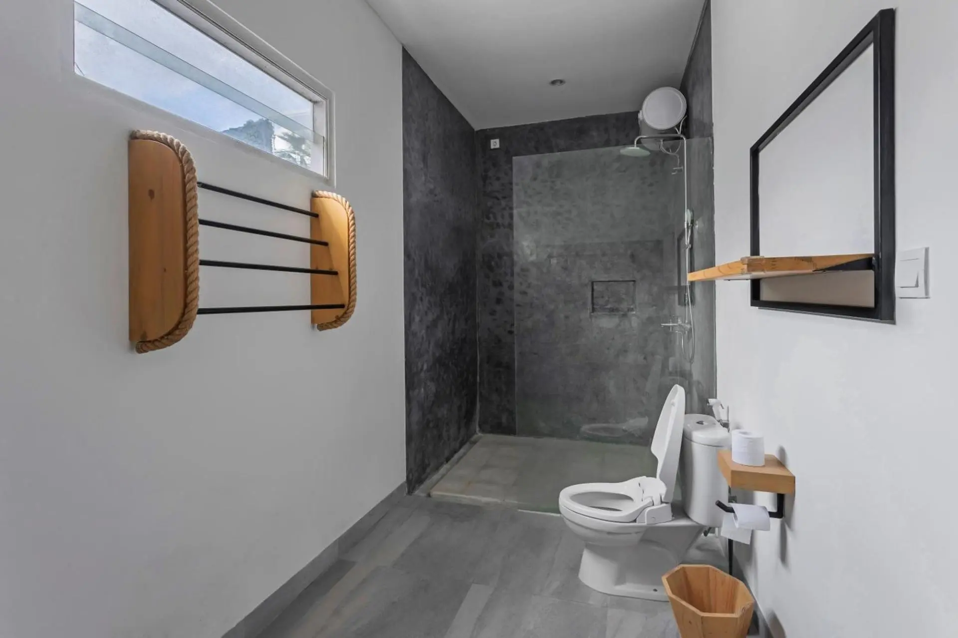 Canggu 5-bedroom — image 1