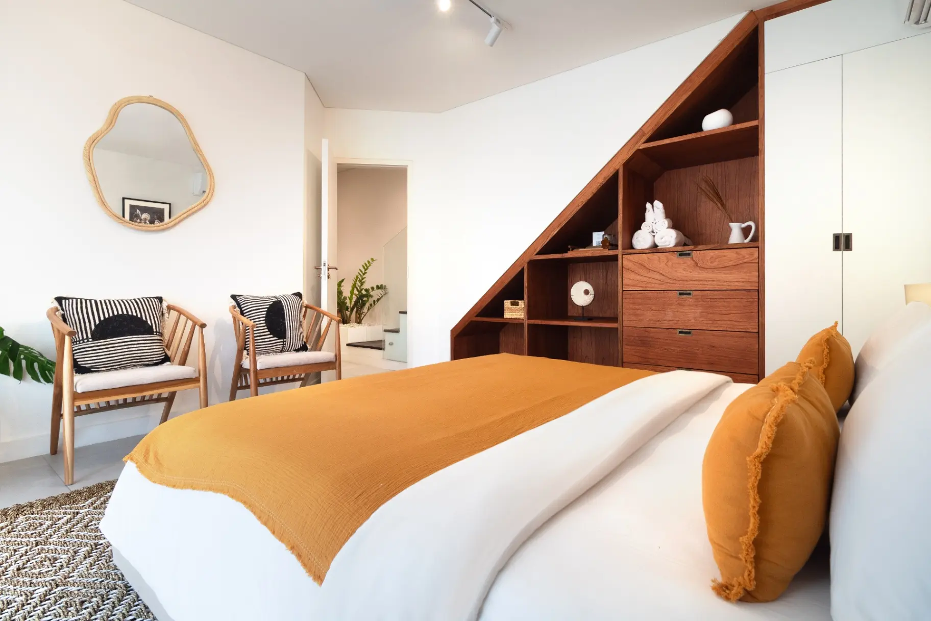 The Cruise - Luxury 2 Bedroom Sky Pool Penthouse with ocean view in Canggu — image 2