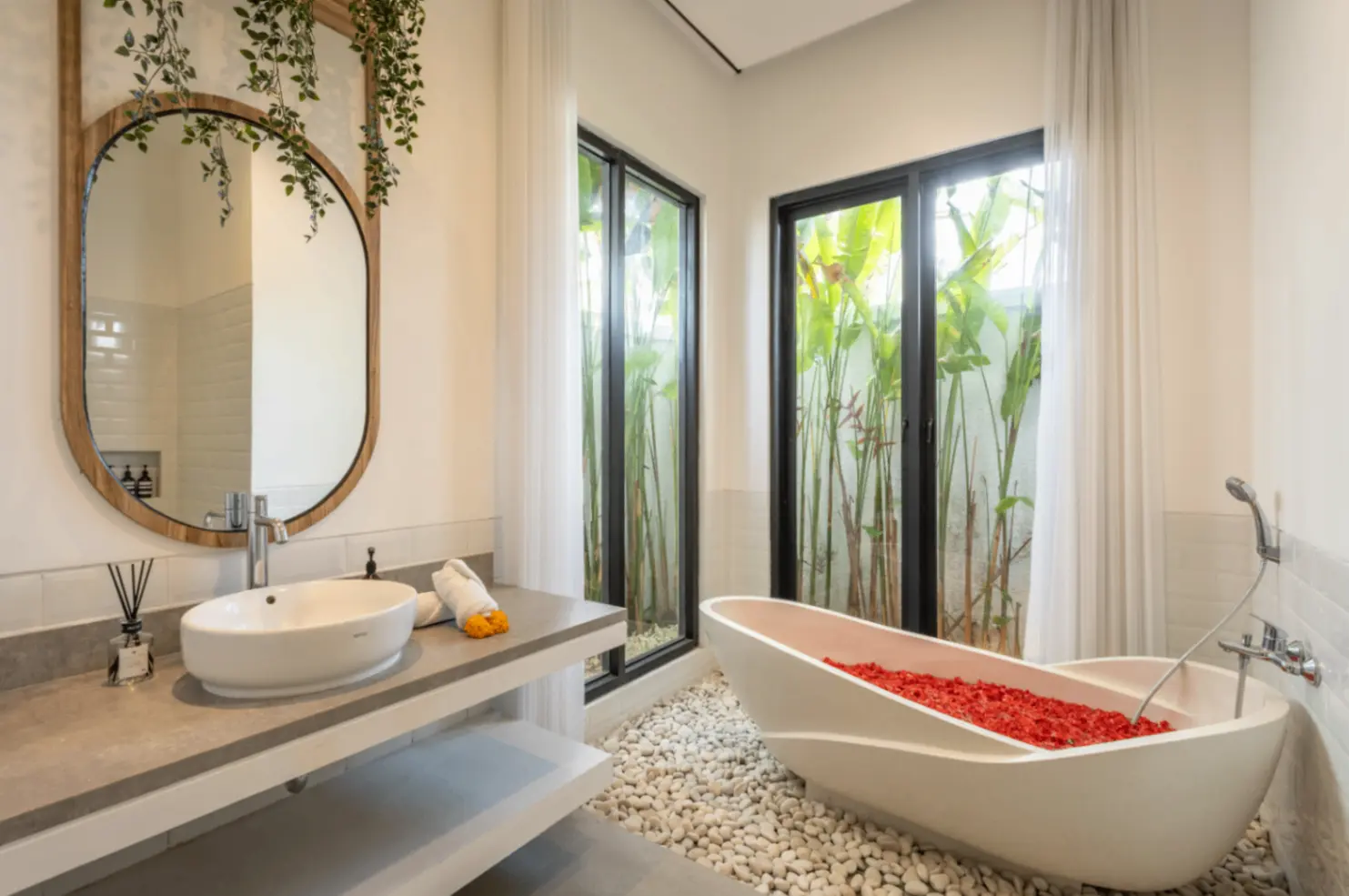 Cozy 2bd Mediterranean Canggu Villa w/ Pvt. Pool — image 2