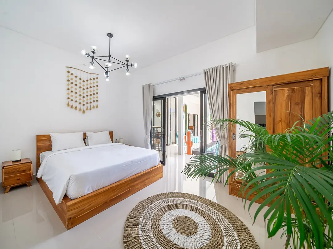 Peaceful 3BR Villa w/ Pool Near Canggu Beach — image 1