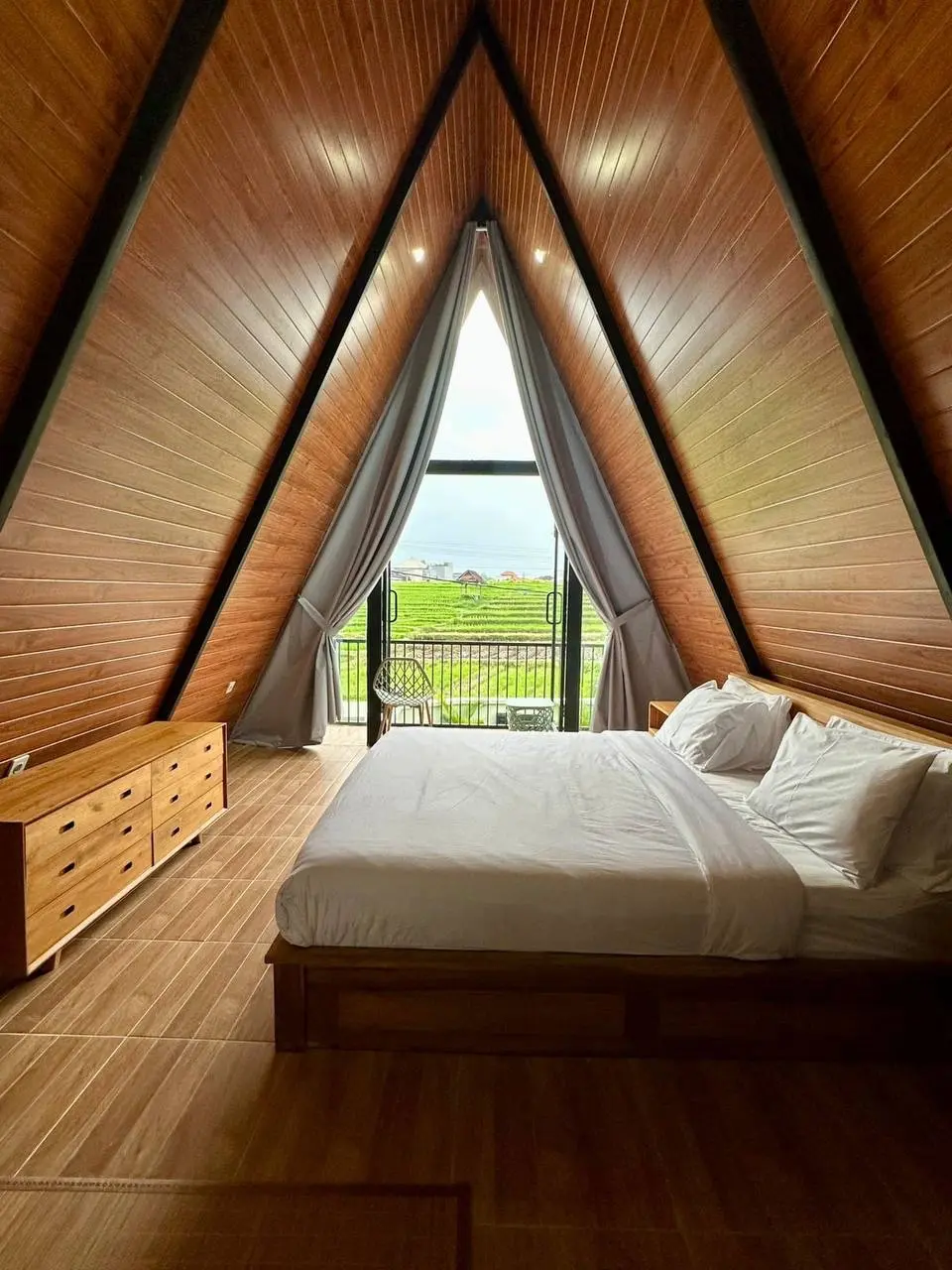 Modern 1 Bedroom Villa in Munggu near Tumbak Bayuh — image 1