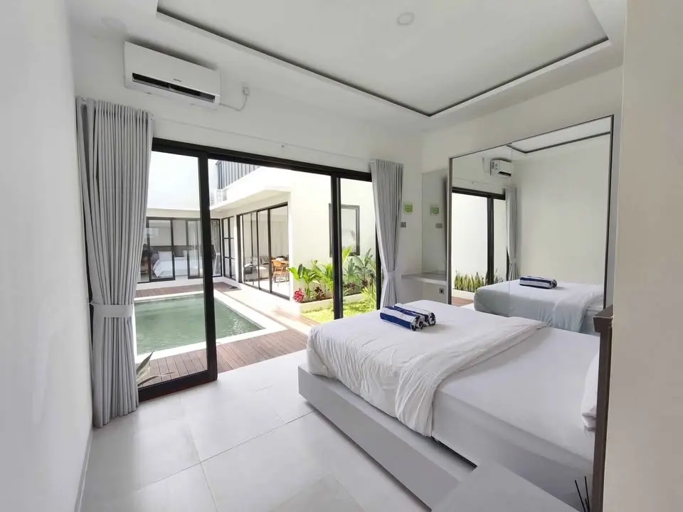 Modern 2 Bedrooms Villa in Seminyak — image 1