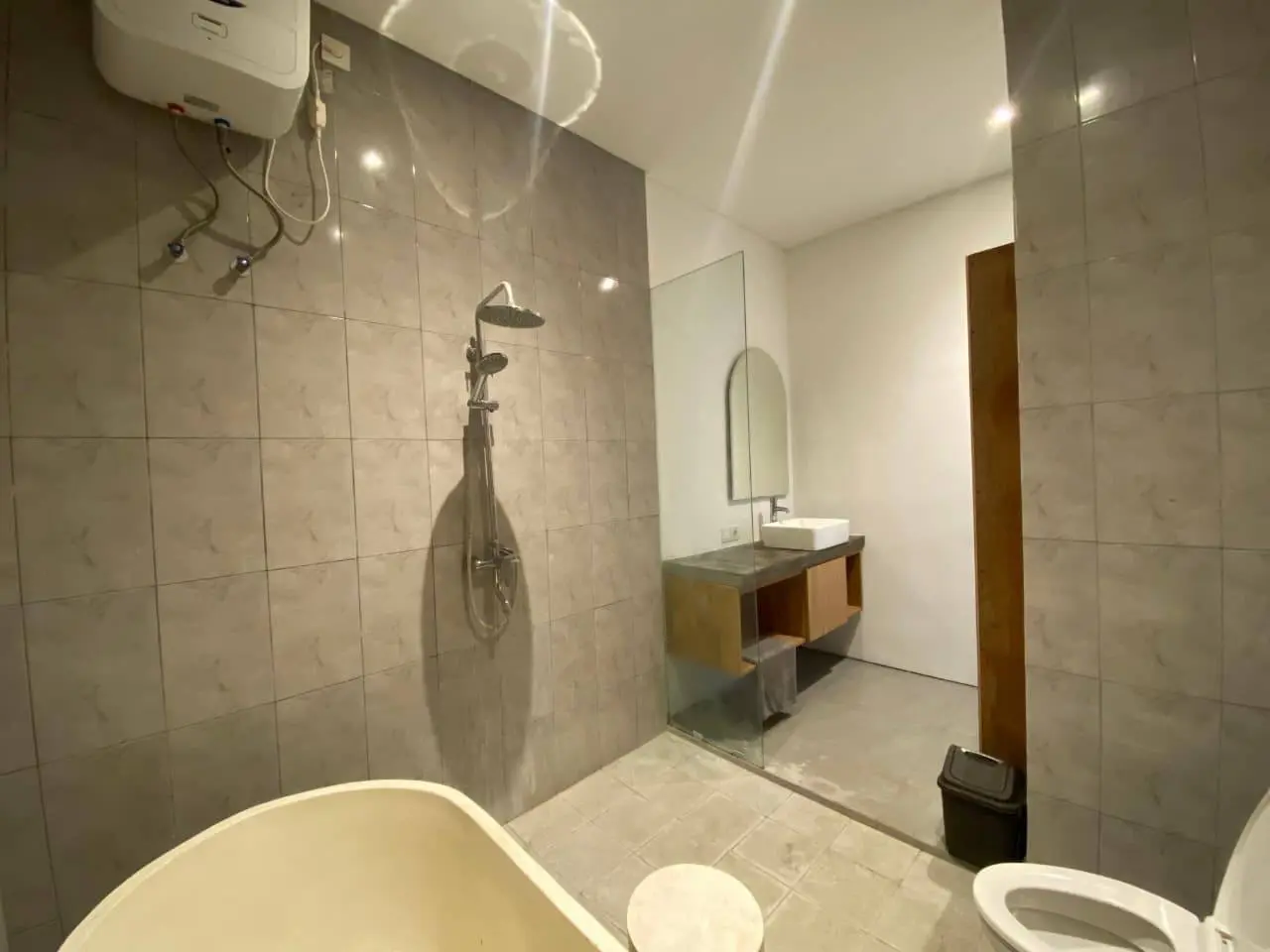 Modern 2 Bedrooms Villa in Padonan Canggu — image 3