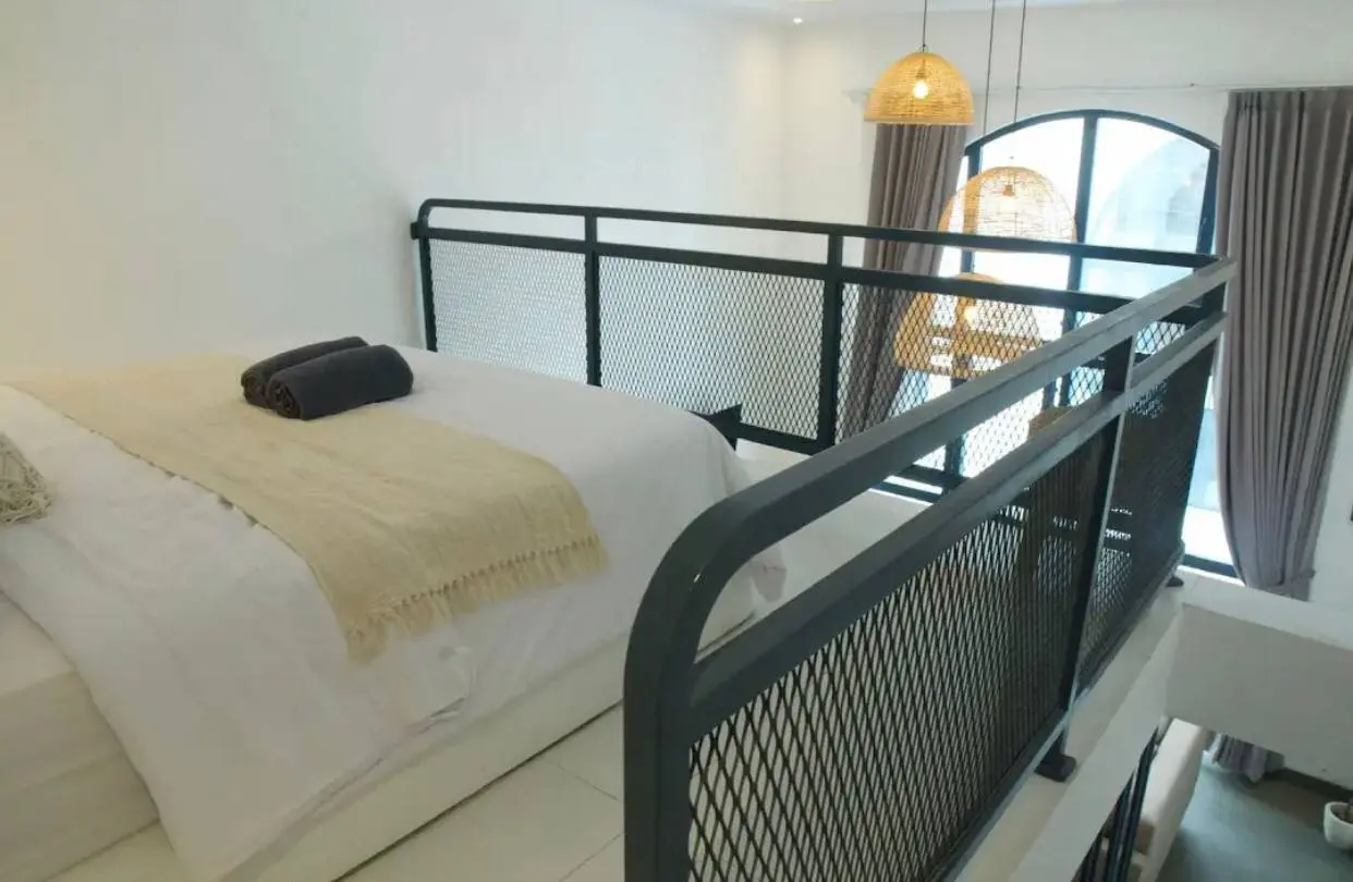 Modern 1 bedroom Loft in Berawa — image 3
