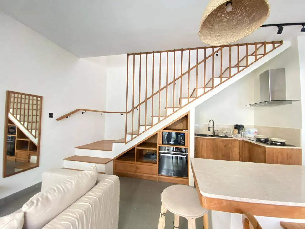 Modern 3 Bedrooms Villa in Tumbak Bayuh — image 2
