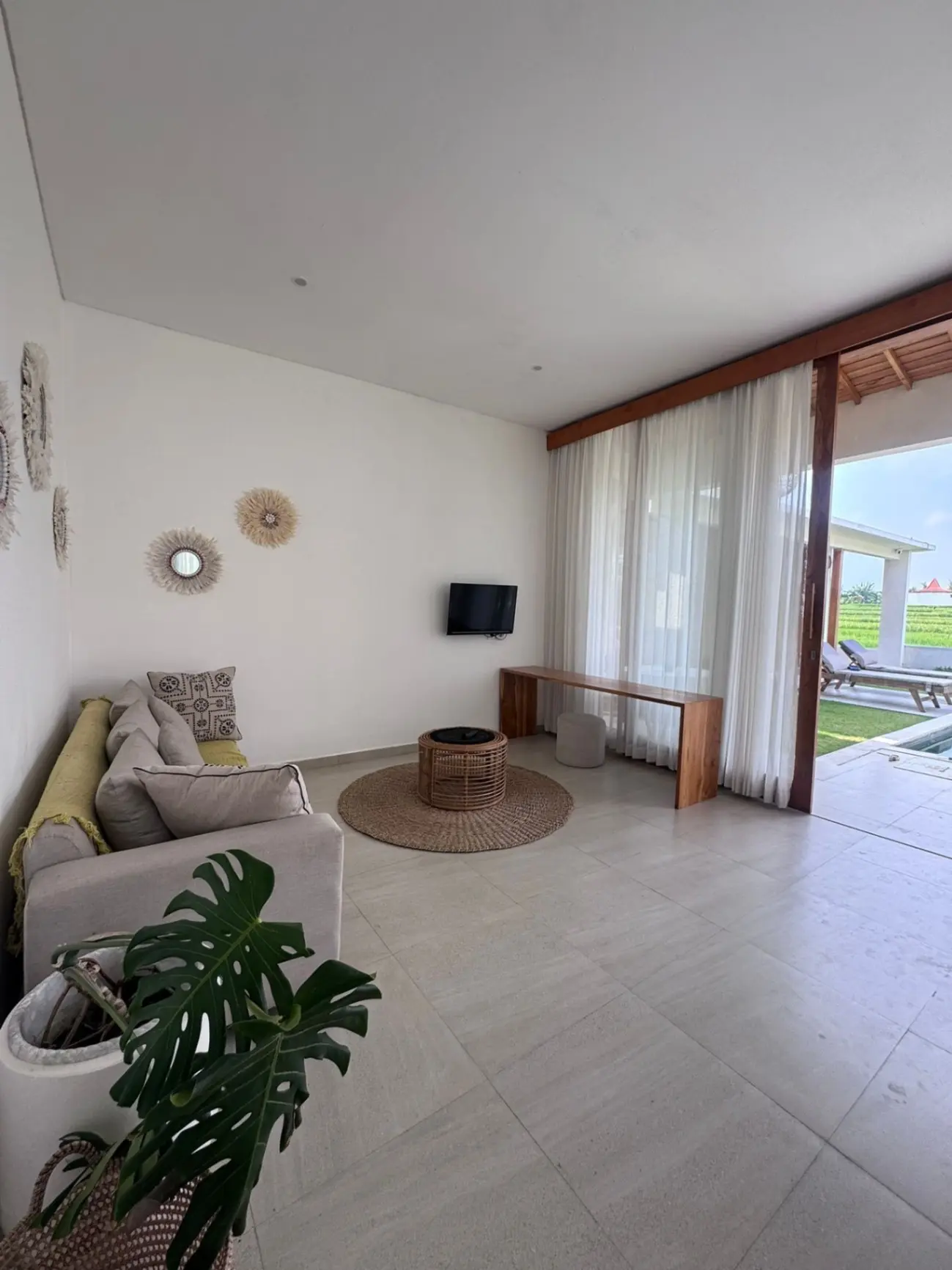 3 bedrooms Serene Villa in Cemagi — image 4
