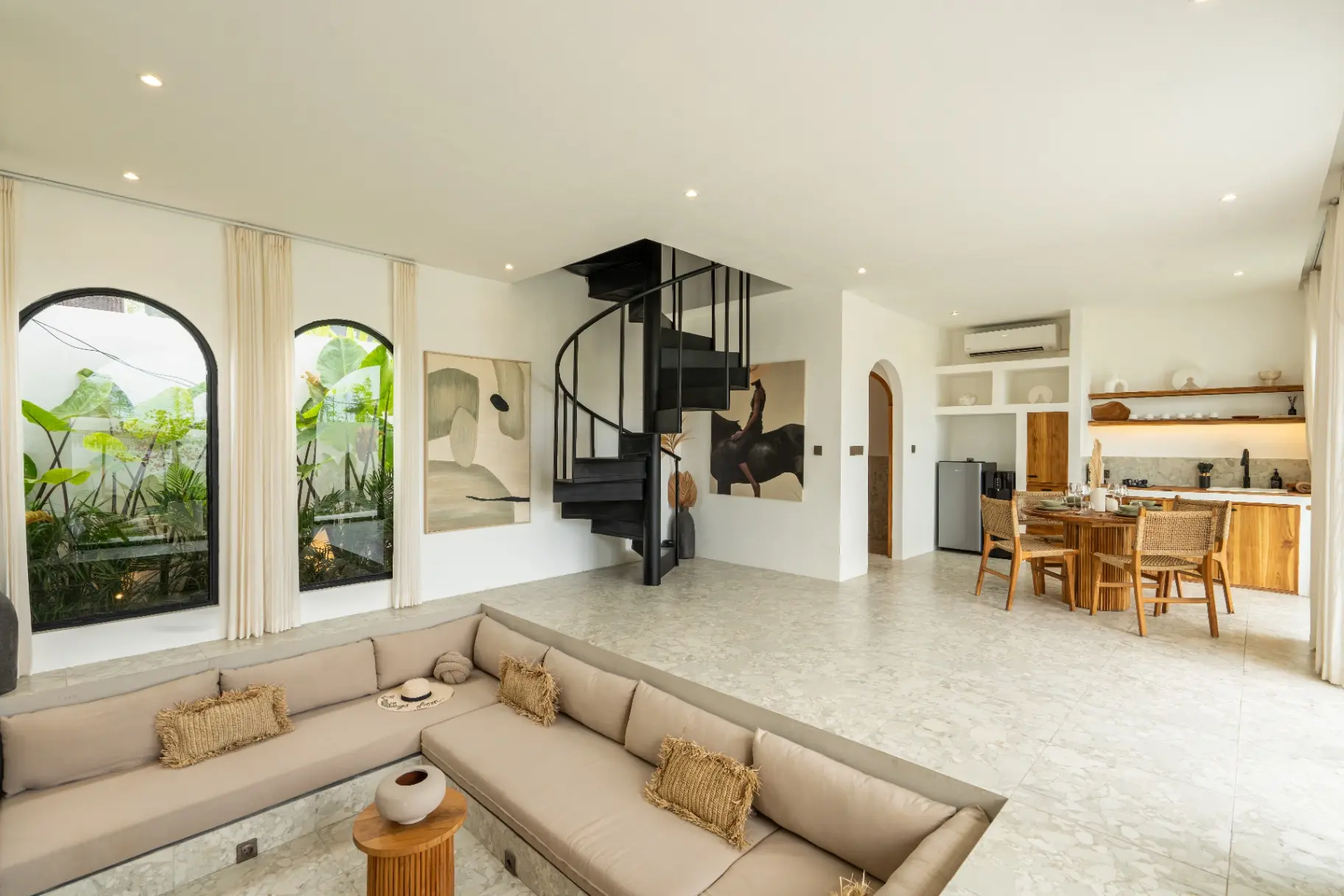 UNU - New 2BR Villa • Pool • Garden • Rice Field Views — image 3