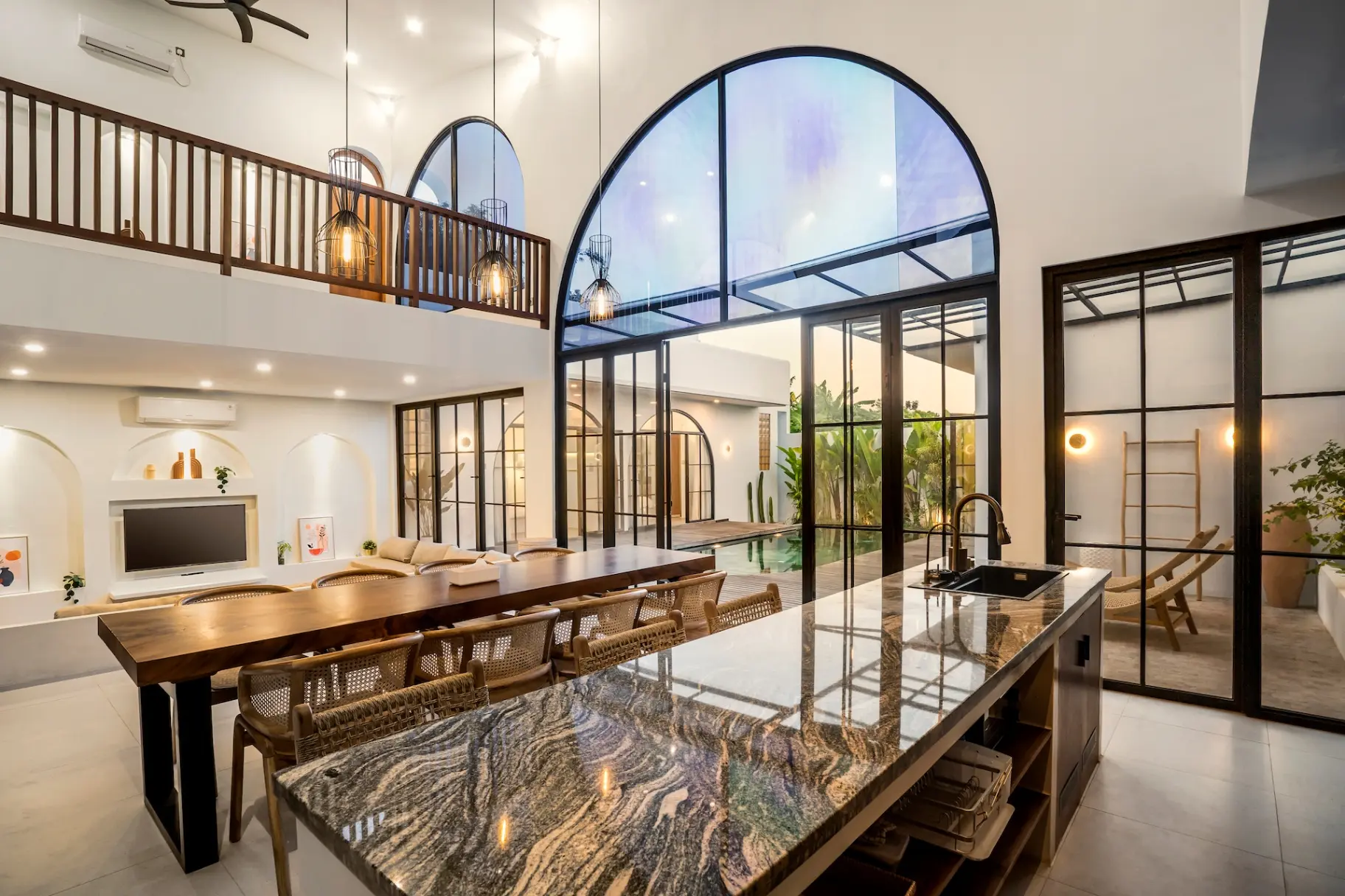 Villa Casa Copper - Tropical Luxury 3BR Pool Villa in the heart Canggu — image 2