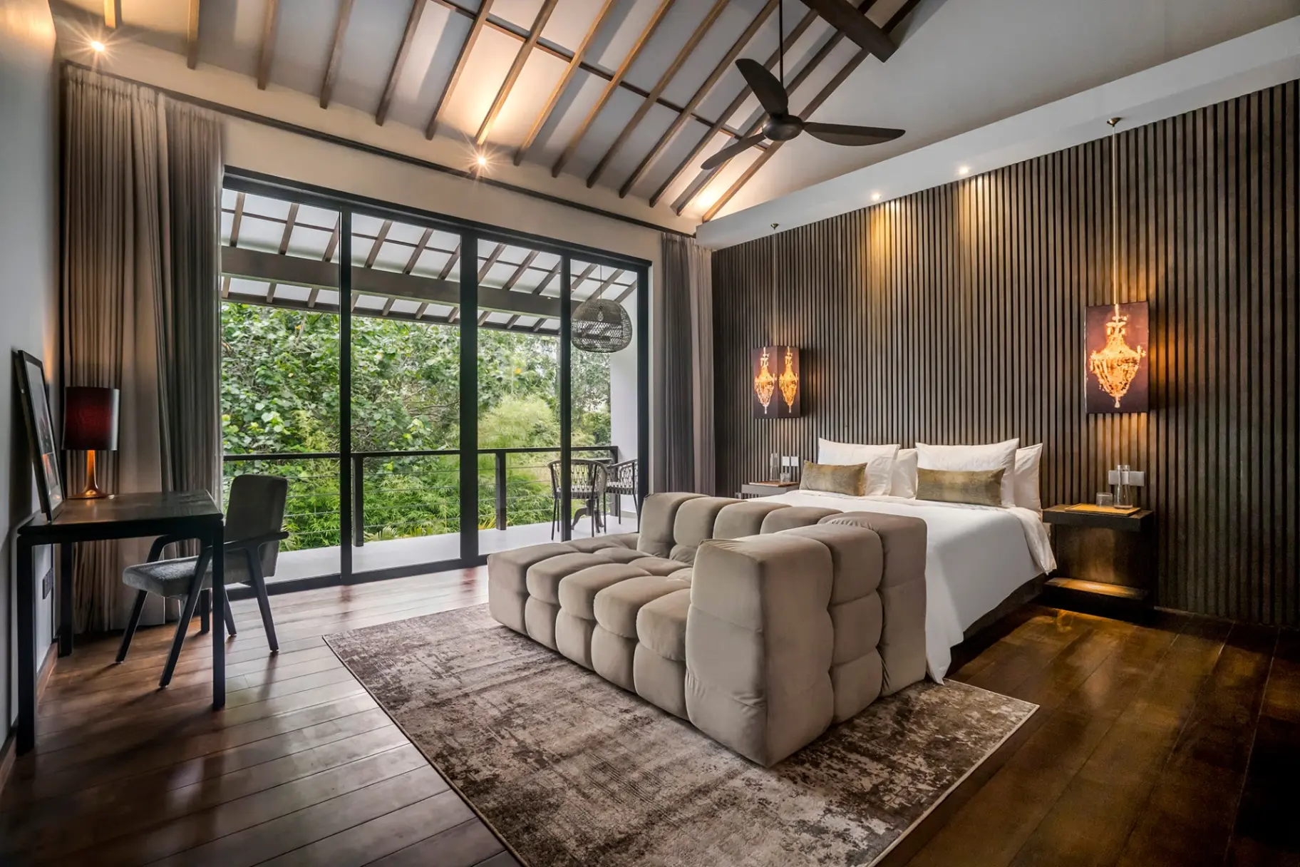 Umayam 4 : Luxury Oasis Retreat 2BD Villa w/ Private Pool — image 3