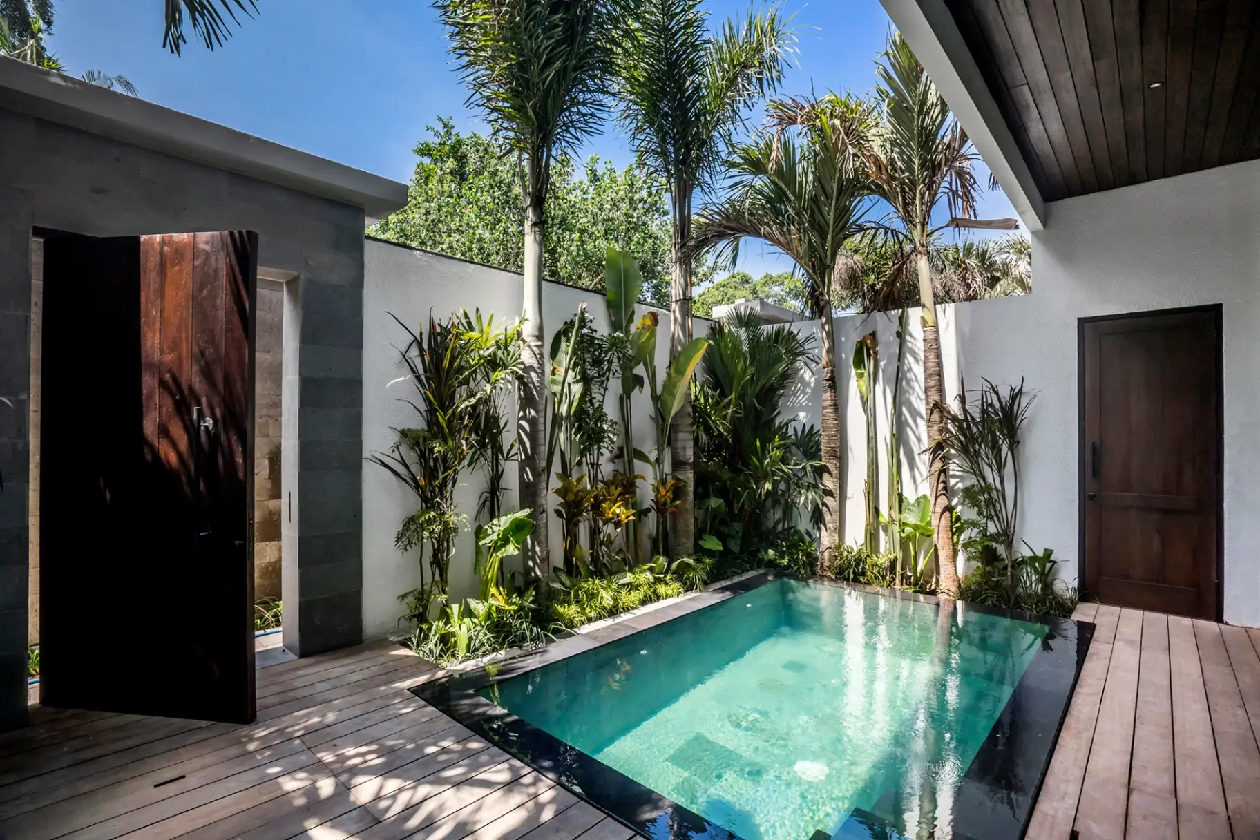 Umayam 4 : Luxury Oasis Retreat 2BD Villa w/ Private Pool — image 1
