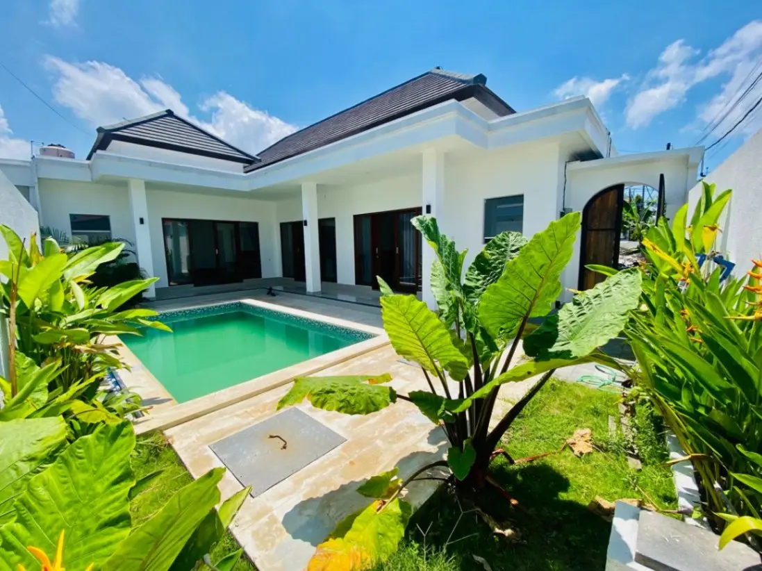 2 BEDROOM VILLA FULLY FURNISHED IN CANGGU PADONAN - AF516