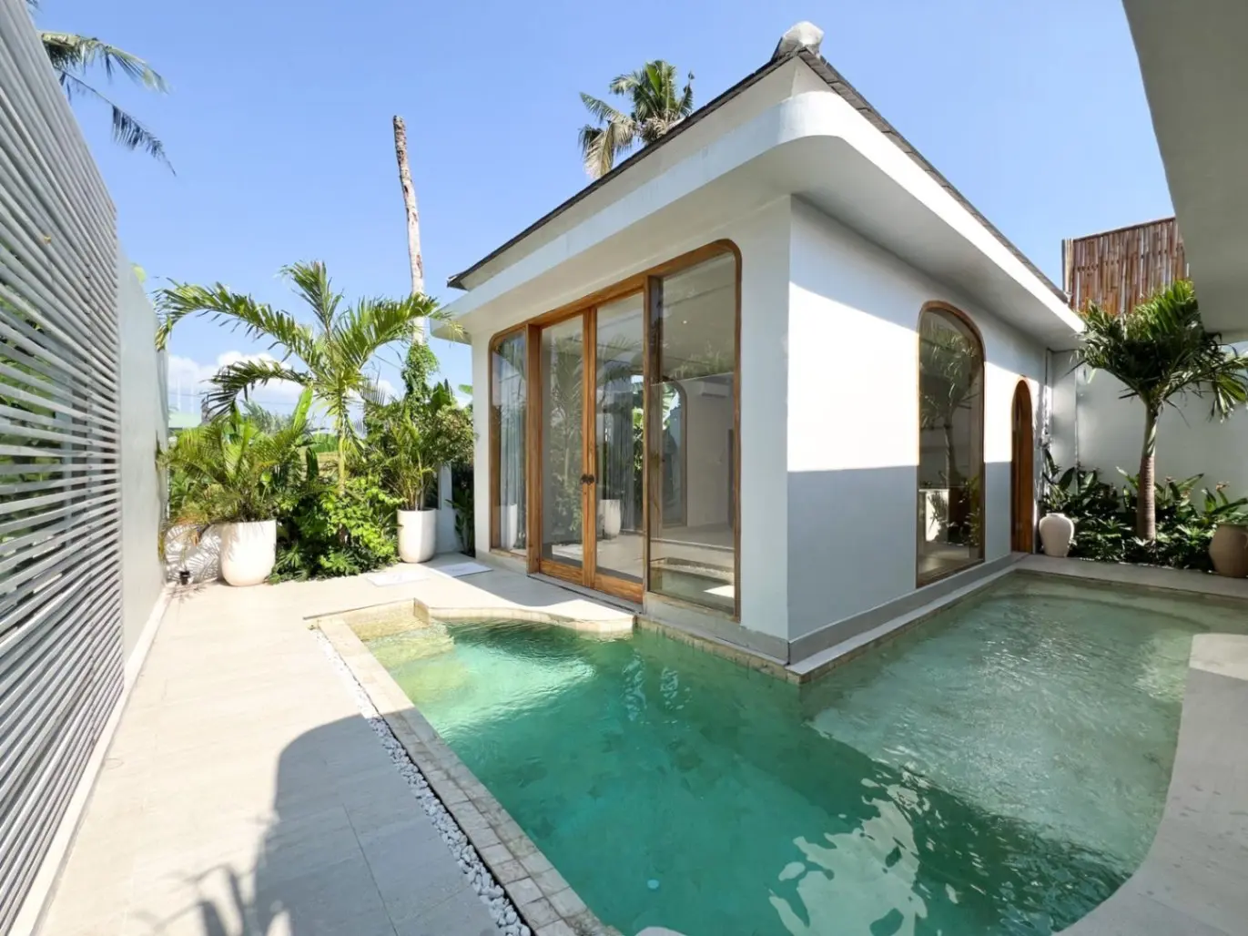 Modern 2 bedrooms villa in Seseh — image 1