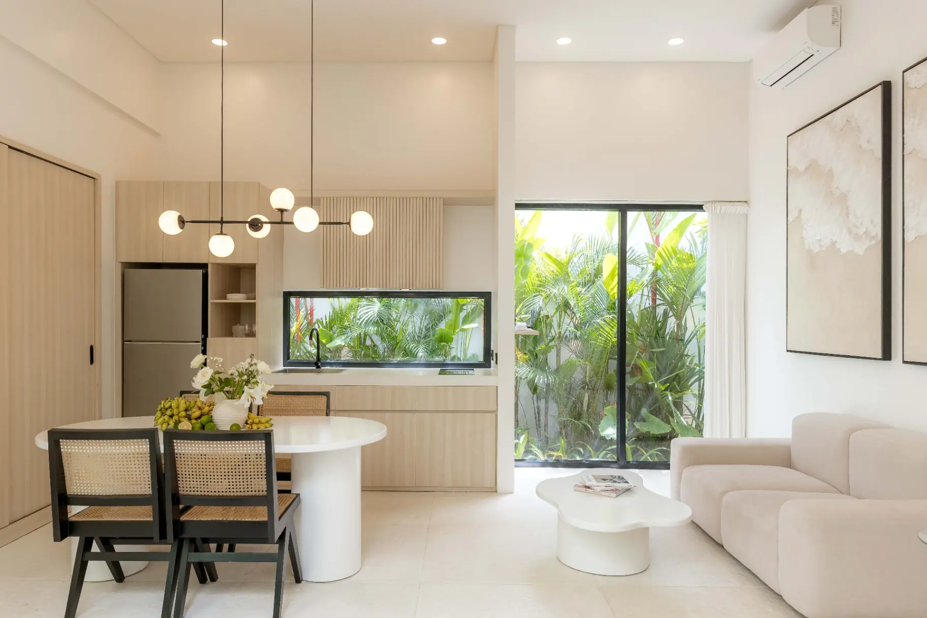 Modern 1-Bedroom Villa with Private Pool in Buduk — image 1