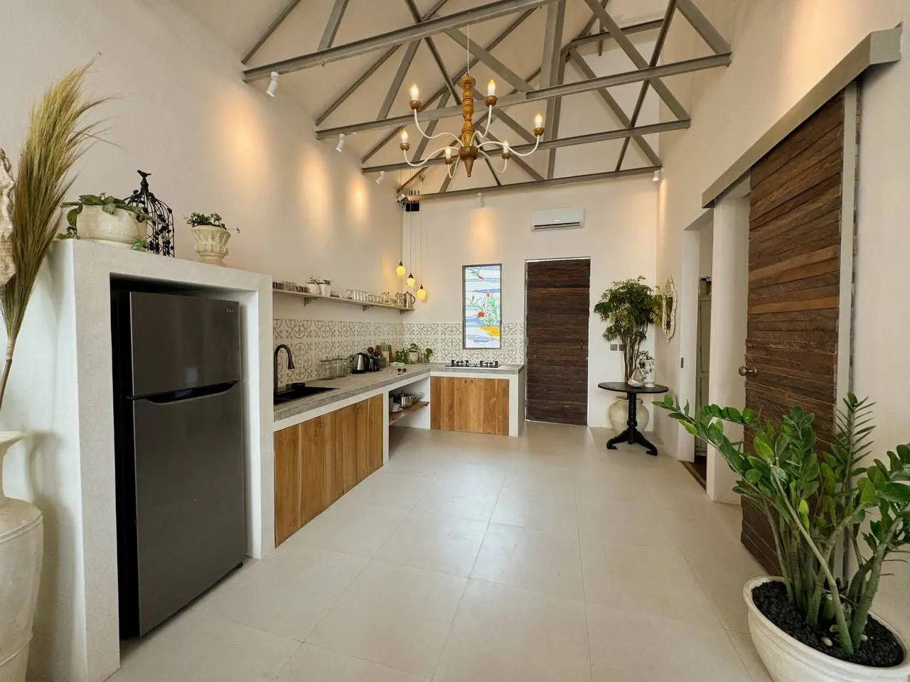 Victorian Vintage style Villa | 2 Bedrooms | Berawa — image 1