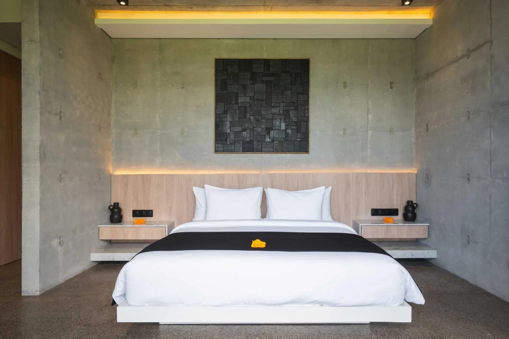 Nakula 7 - Stylish 2BR Villa w/ Nature View Near Berawa Beach — image 3