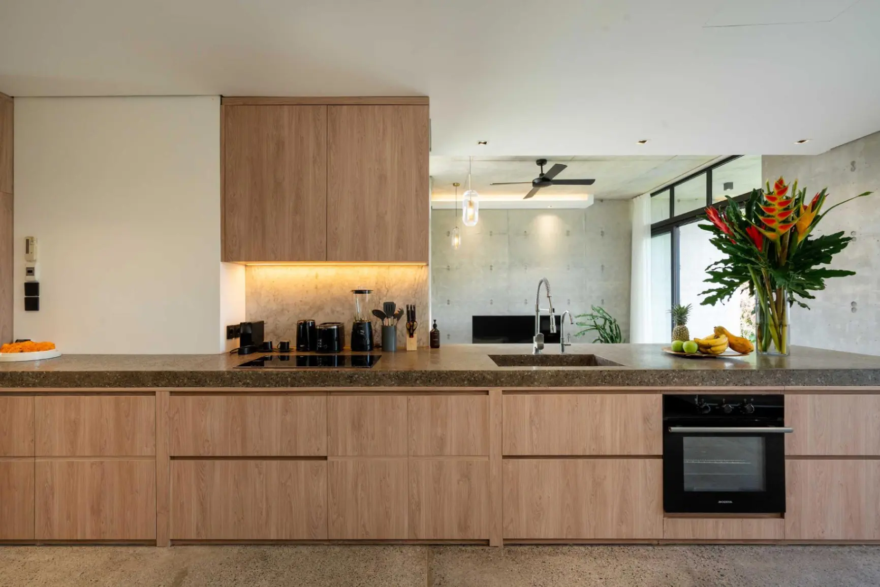 Nakula 7 - Stylish 2BR Villa w/ Nature View Near Berawa Beach — image 2