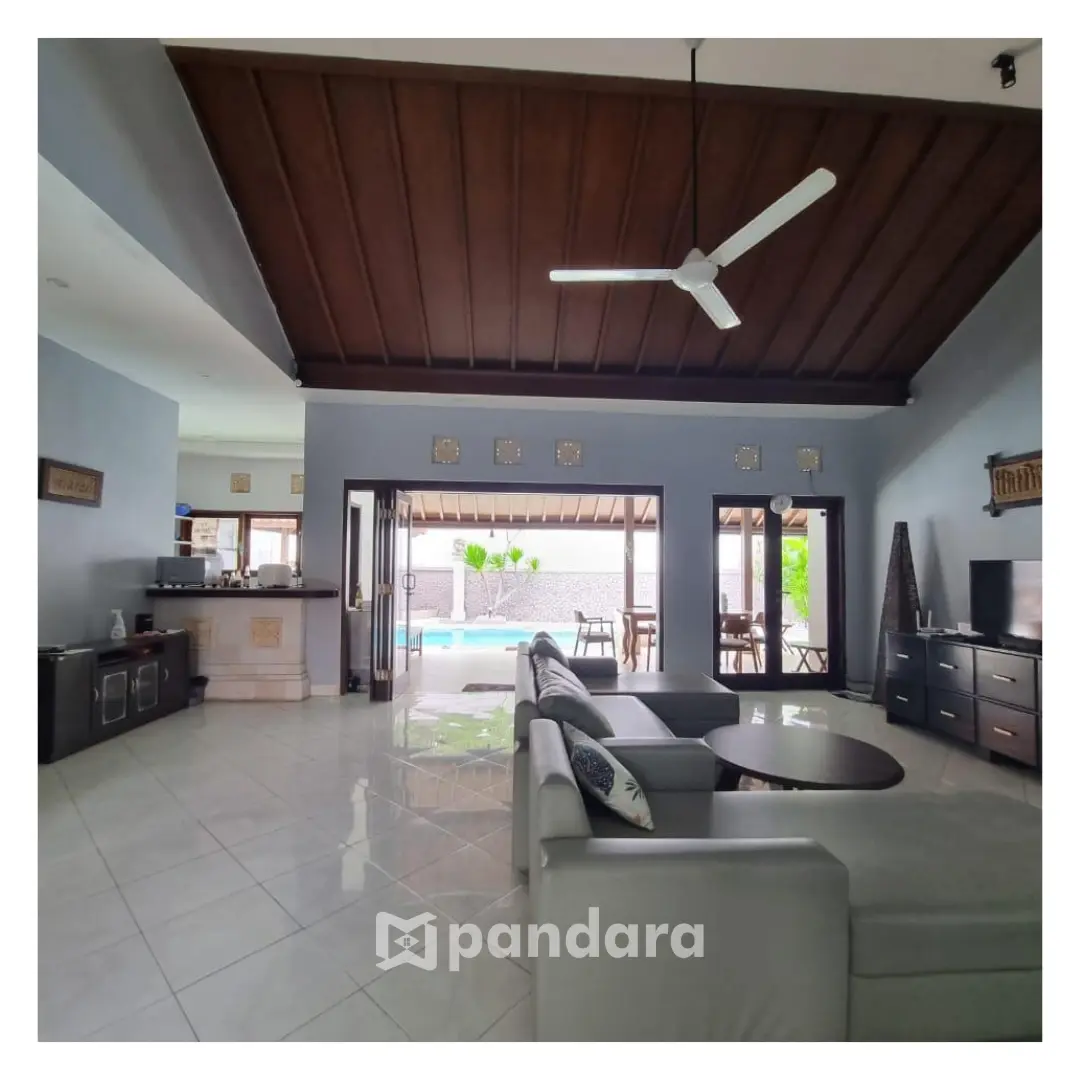 3BR Villa in Taman Mumbul Expat Complex with Clubhouse & Tennis Court — image 4