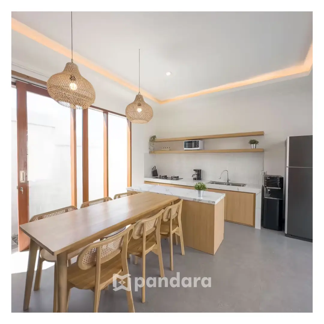 NEW Modern 3BR Villa | Quiet Oasis in Central Canggu | FAST WiFi & Desk in Every — image 1