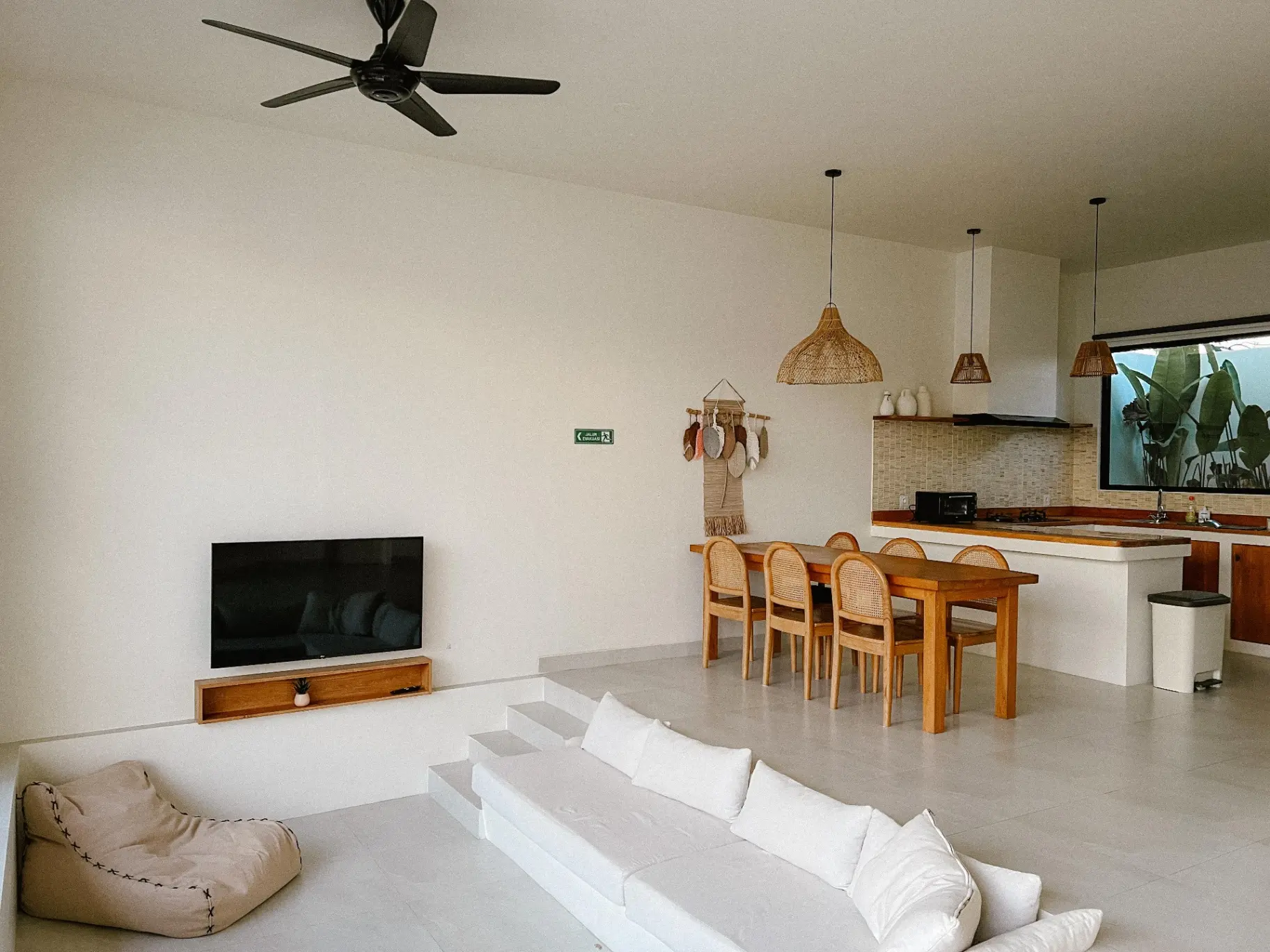 Villa 2BR Ocean View Villa in Kedungu for Rental (NA111) — image 2