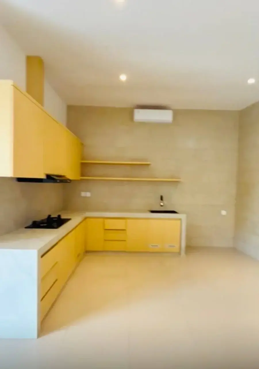 2 BEDROOM MODERN VILLA IN CANGGU PADONAN — image 1