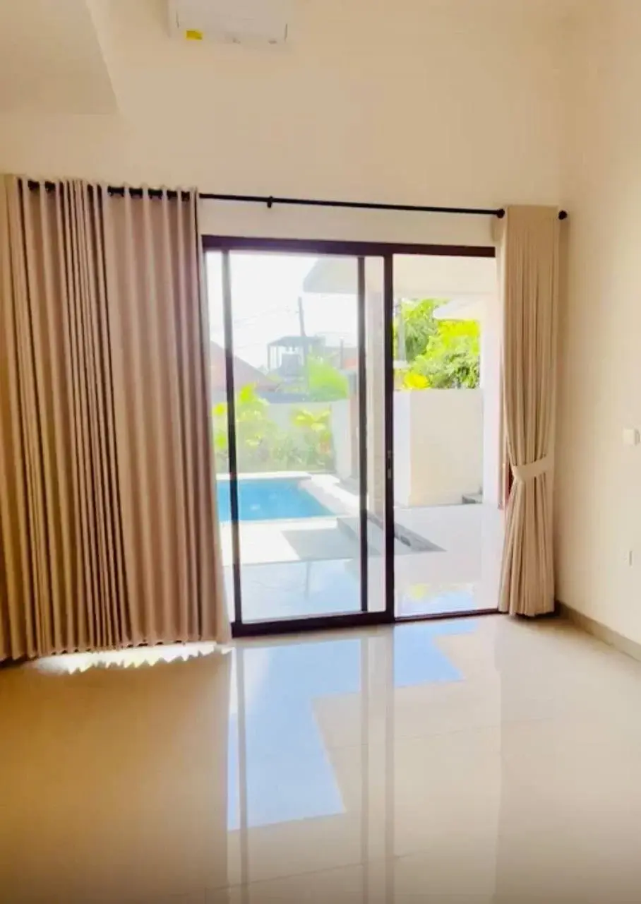 2 BEDROOM MODERN VILLA IN CANGGU PADONAN — image 2