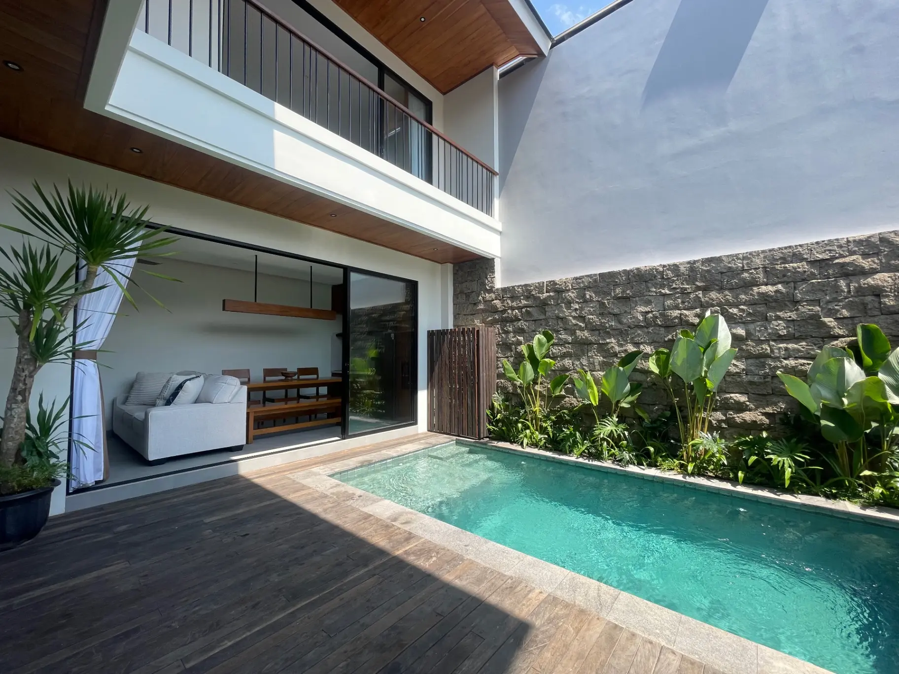 Modern Tropical Villa – 25-Year Lease in Peaceful Ubud Mas — image 1