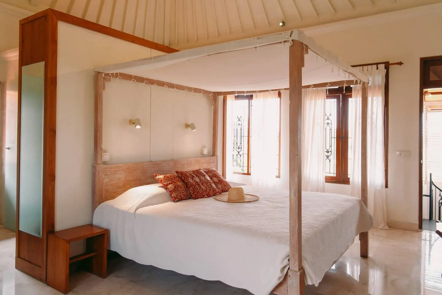 4-Bedroom Villa with Lush Garden Sanctuary in Pererenan — image 3