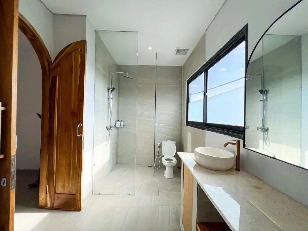 2 BR Modern minimalist villa in Seseh — image 4