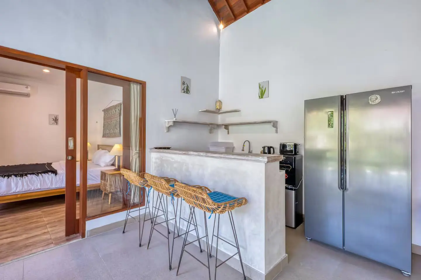 Newly Renovated Tropical Villa in Beach side Pererenan — image 1