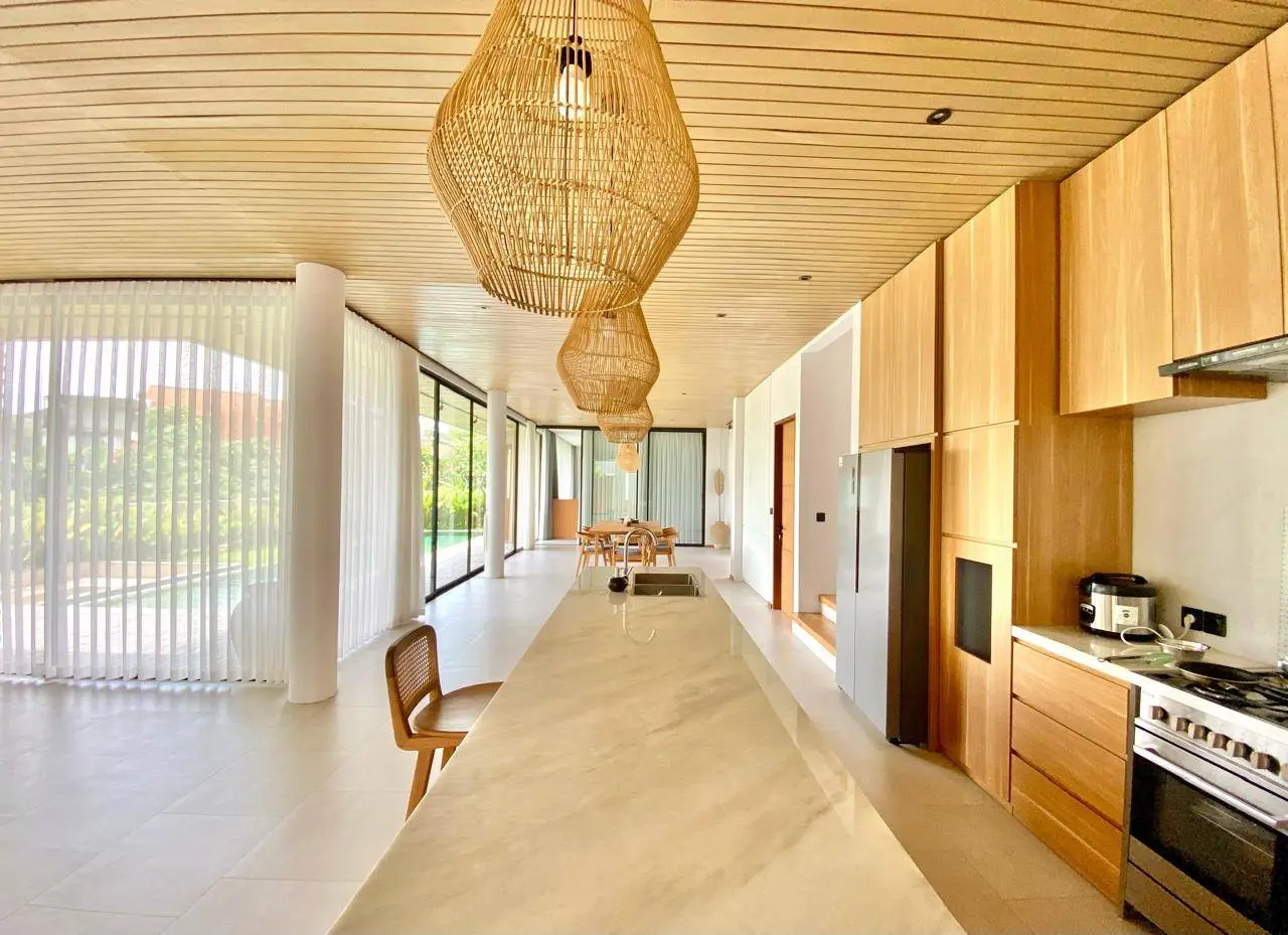 Modern 3BR Haven | Pool • Jacuzzi • Ricefield View — image 3