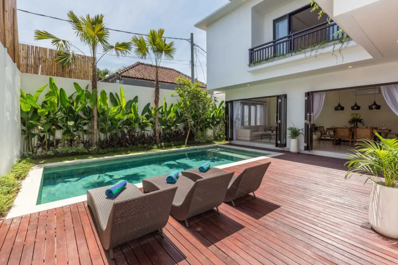Price Drop - 3BR Tropical Villa Pets Allowed — image 1