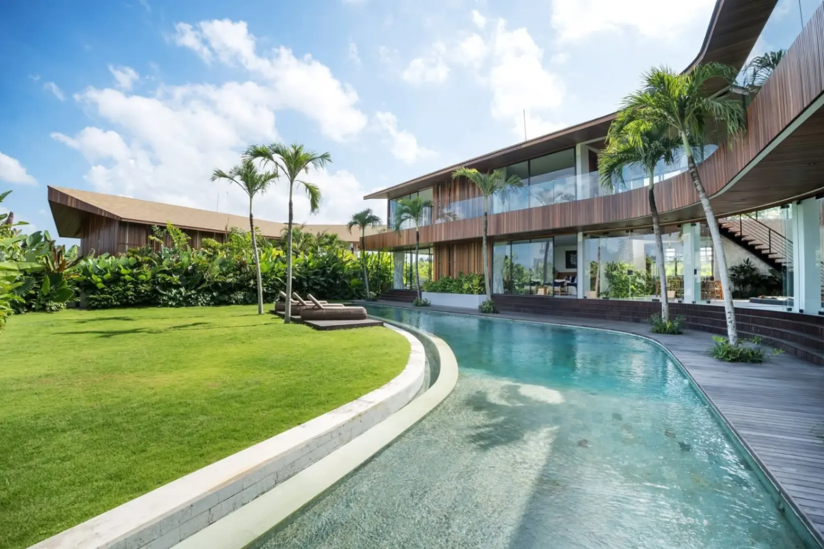 Tumbak bayuh 5-bedroom