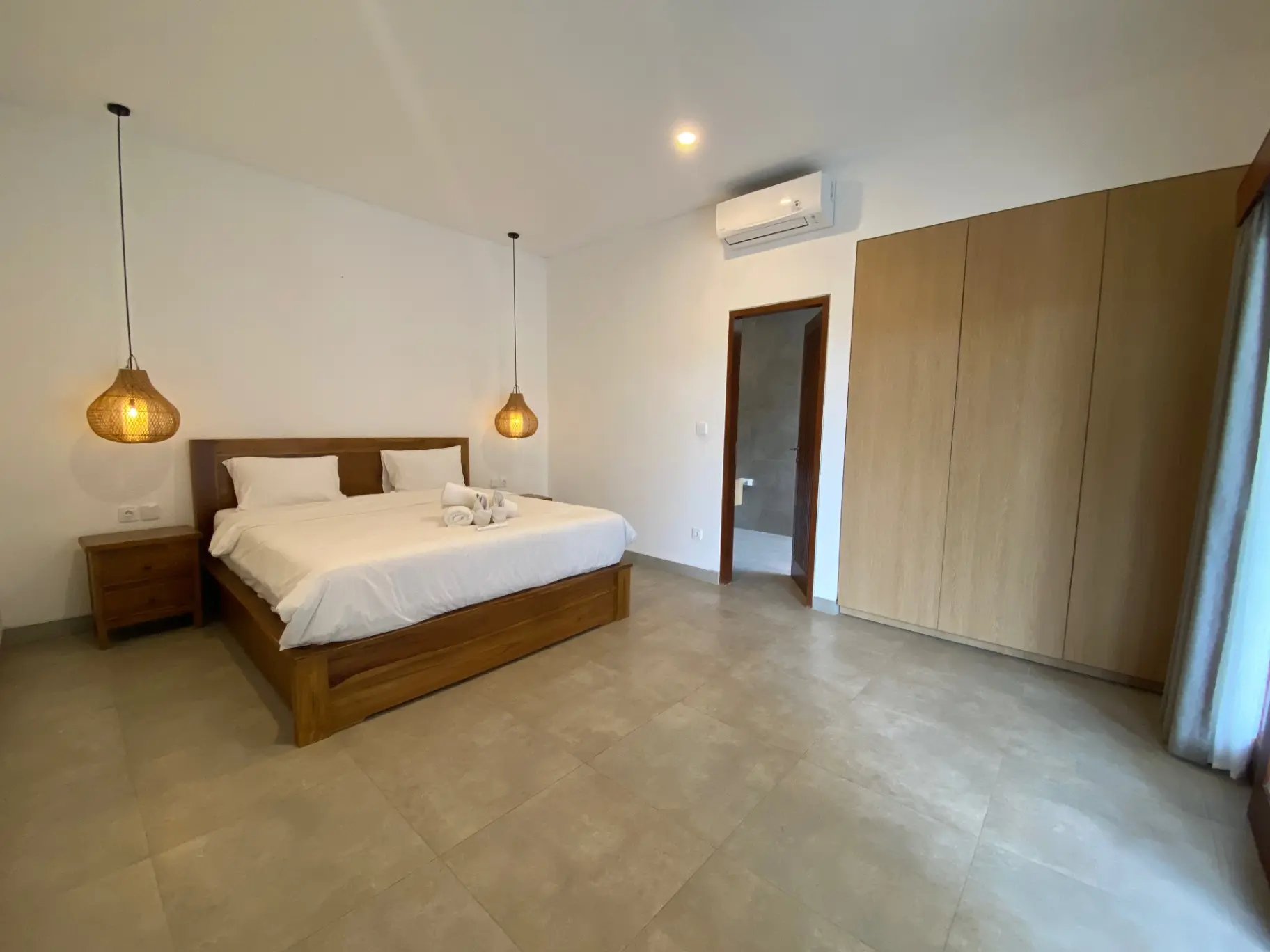 2BR-Cemagi — image 1