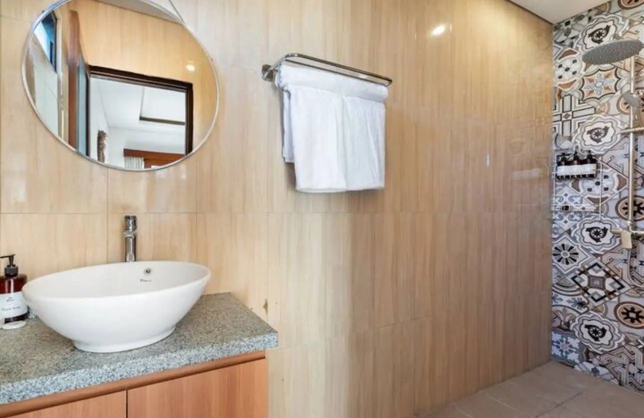 2BR at Lima Beach Pererenan — image 3