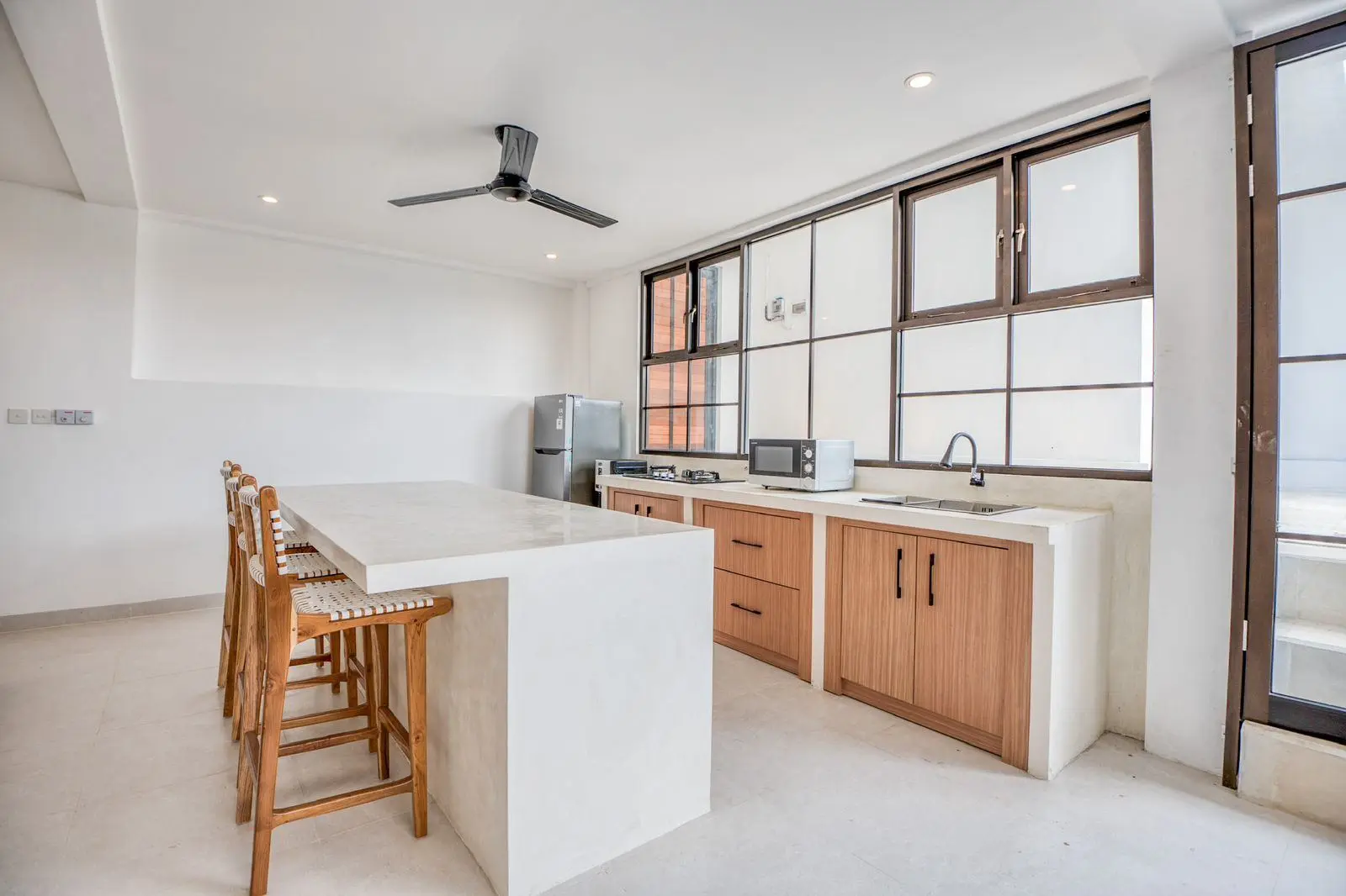 Pererenan 2 bedroom+ office — image 4
