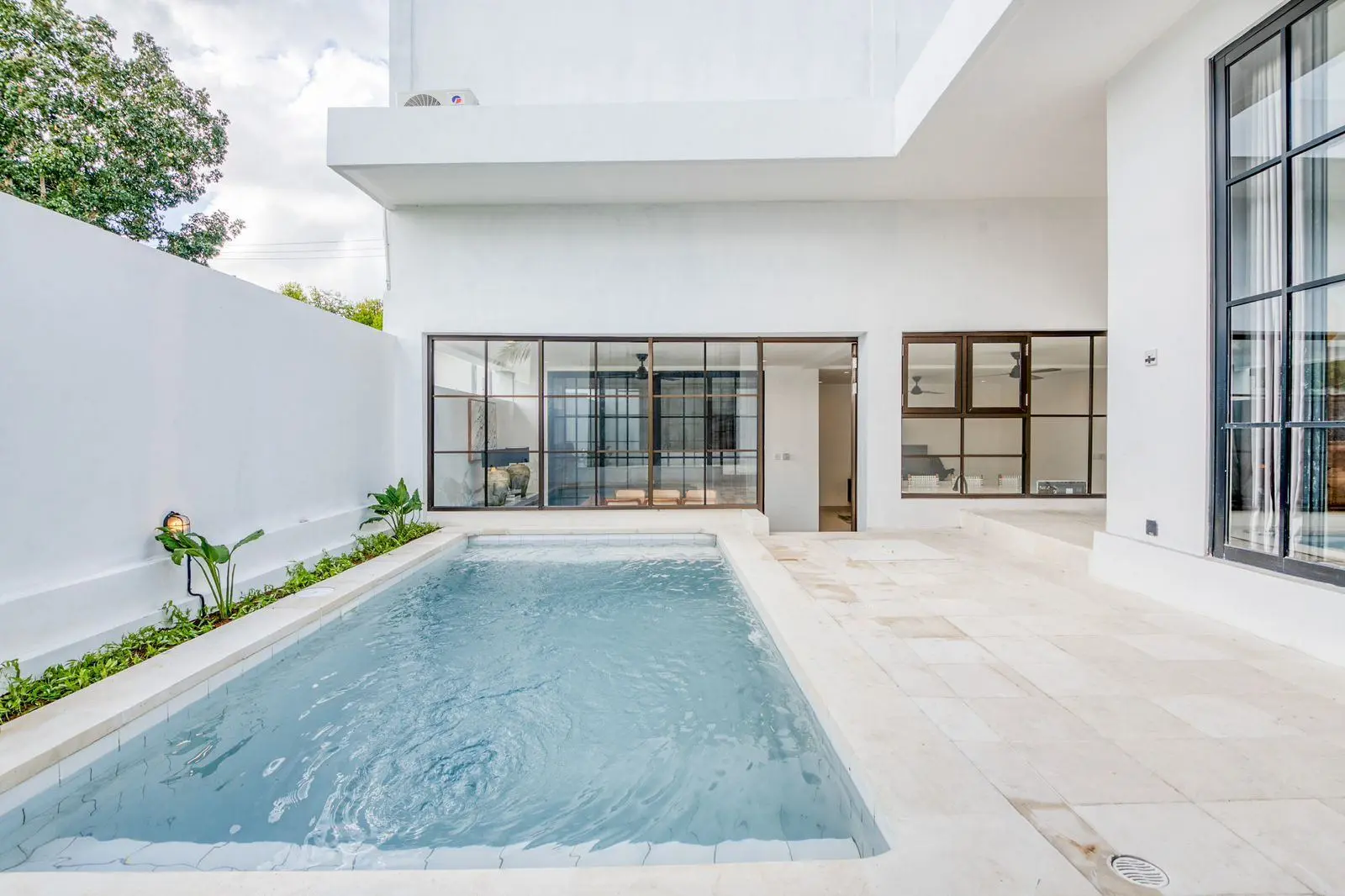 Pererenan 2 bedroom+ office