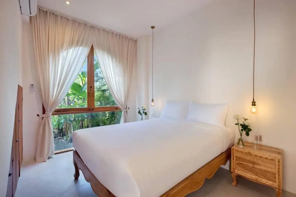 Exclusive villa 3BR Berawa Canggu — image 4