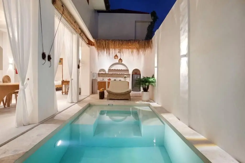 Exclusive villa 3BR Berawa Canggu — image 1