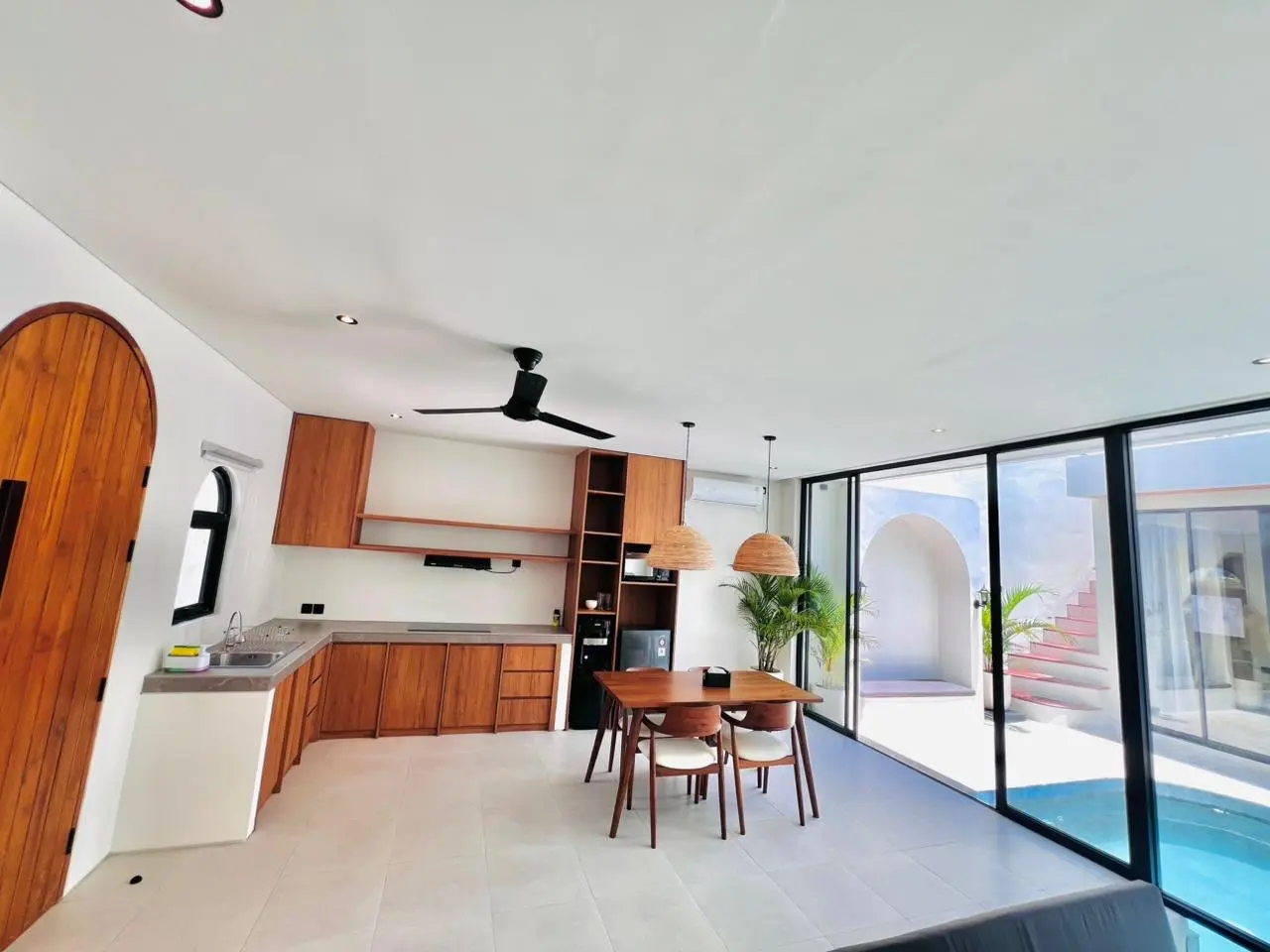 2 Bedrooms Greece Style Villa In Pererenan 8 Minutes from the Beach — image 1